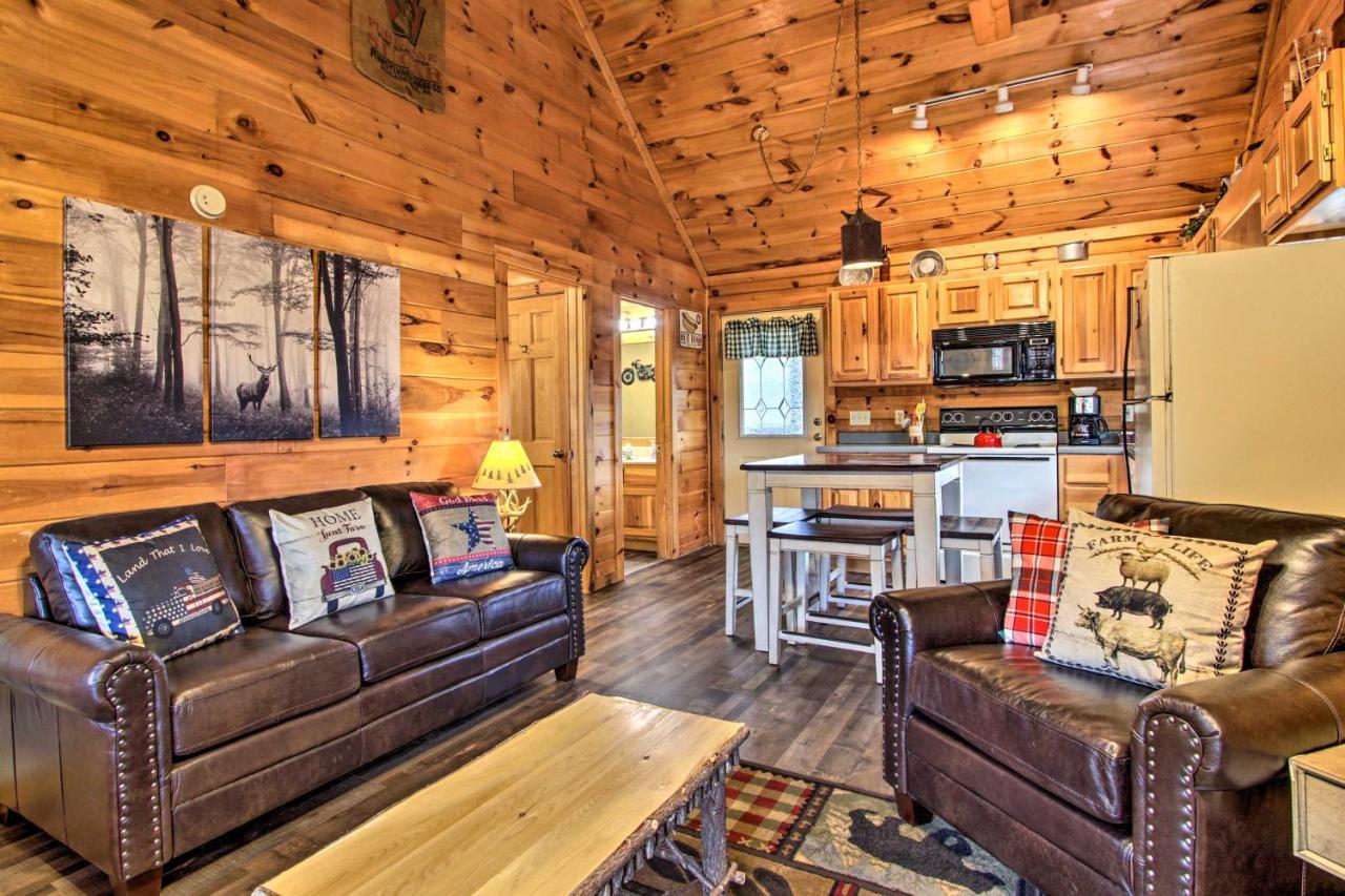 Pigeon Forge Cabin With Hot Tub And Mountain Views! Luaran gambar