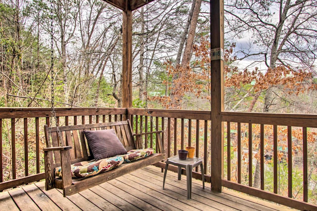 Pigeon Forge Cabin With Hot Tub And Mountain Views! Luaran gambar